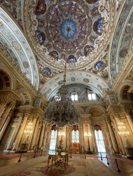 Дворец Долмабахче в Стамбуле: Отдых, Архитектура, Искусство, История,