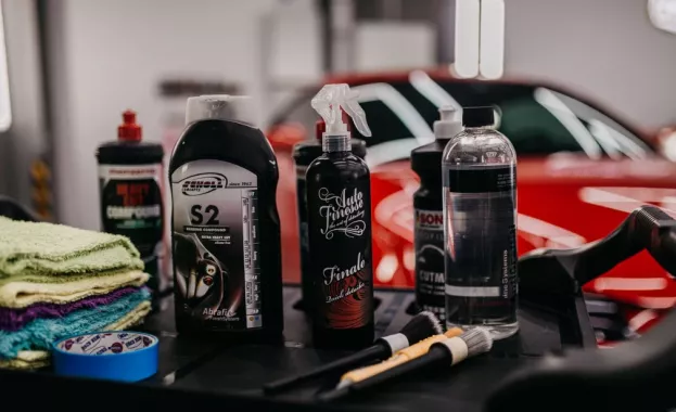 Детейлинг центр "Clean Wheels".