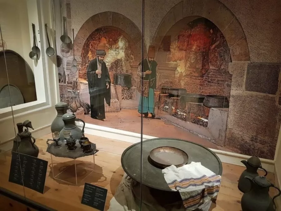 Музей крутящихся дервишей в Стамбуле: Искусство, История , Экскурсия, Достопримечательность, Музеи,