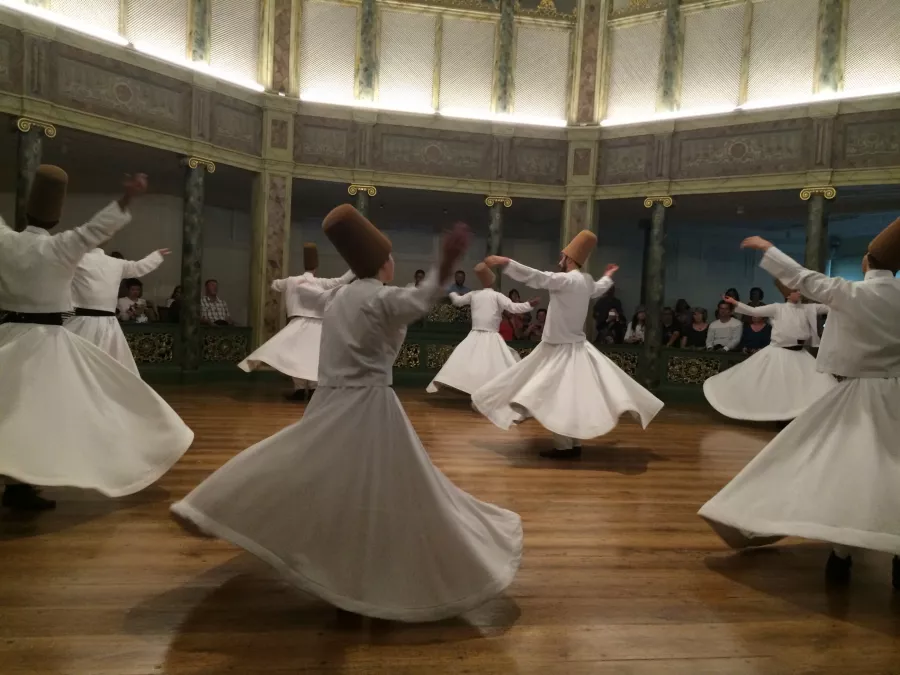 Музей крутящихся дервишей в Стамбуле: Искусство, История , Экскурсия, Достопримечательность, Музеи,