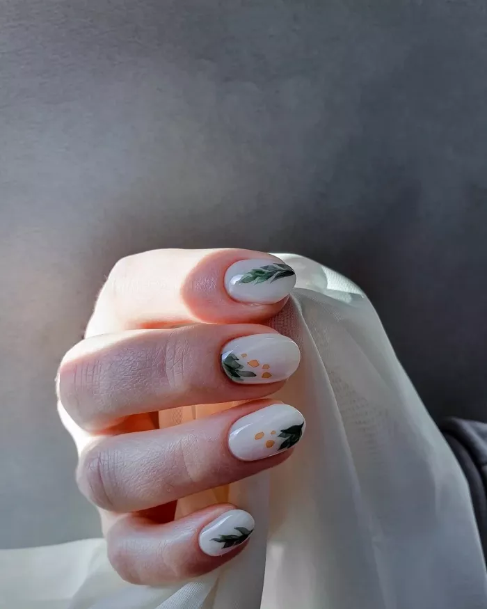 Ногтевая студия "Лучший маникюр тут".