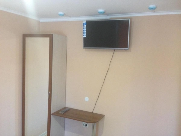 Отель Guest House Dollmen в Майкопе: Гостиница, Семейные номера, Доставка еды, Терраса, Чилим, Отель,