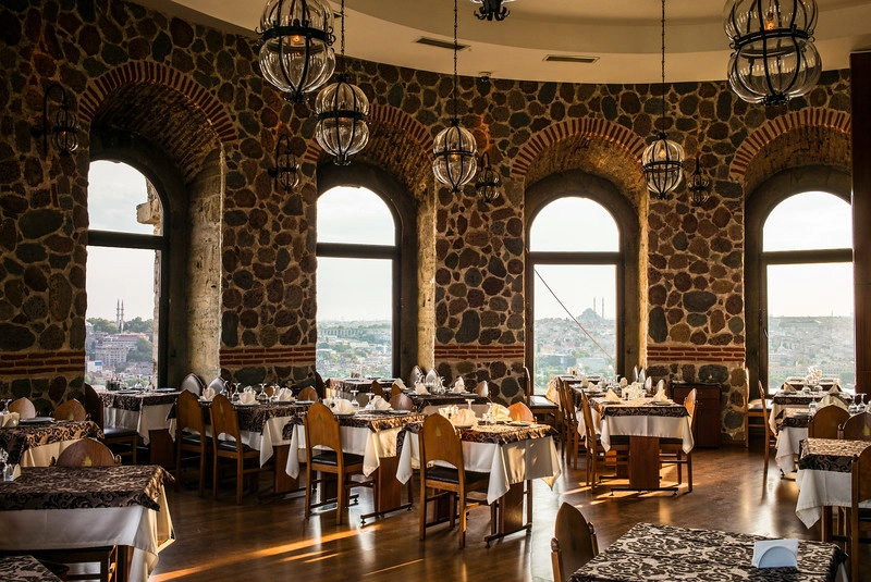 Ресторан - Galata Tower в Стамбуле: Ресторан, Кафе, Турецкая кухня, Национальные блюда,