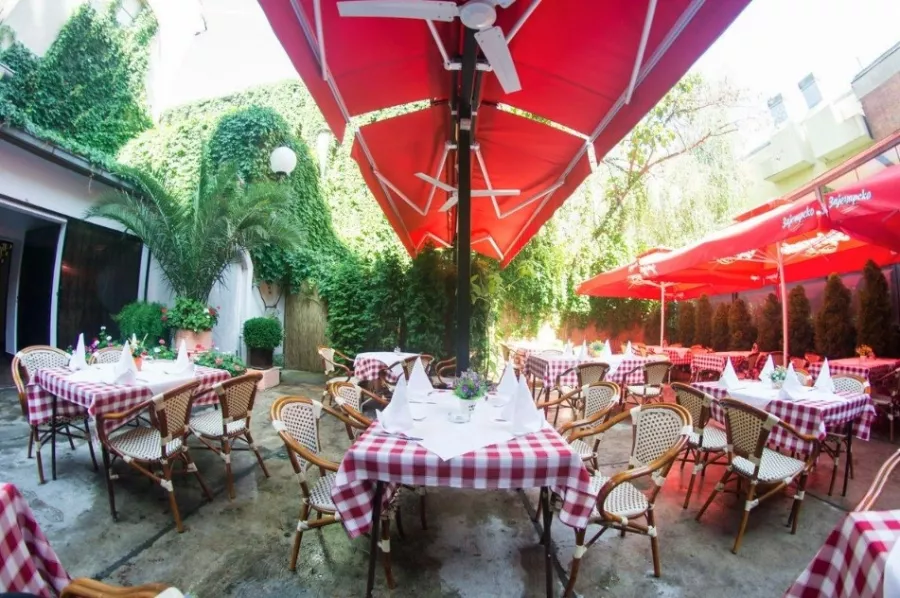 Restoran Kolarac в Белграде: Ресторан, Вкусно, Интерьер, Уют,