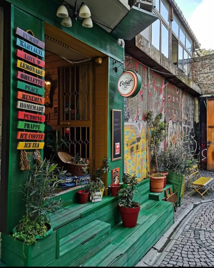 Кафе Velvet Cafe в Стамбуле: Кафе, Напитки, Десерты , Уют, Национальное,