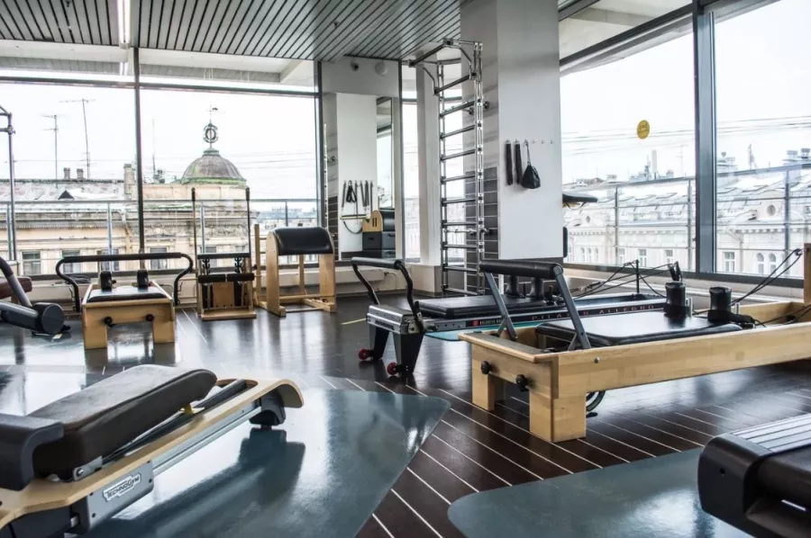 Фитнес-клуб A-Fitness в Санкт-Петербурге: Фитнес, Фитнес-клуб, Спорт зал, Тренажерный зал, Индивидуальные тренировки ,