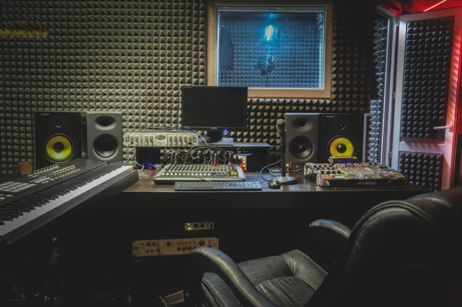 Студия звукозаписи Музроссия в Санкт-Петербурге: Звукозапись, Музыка,