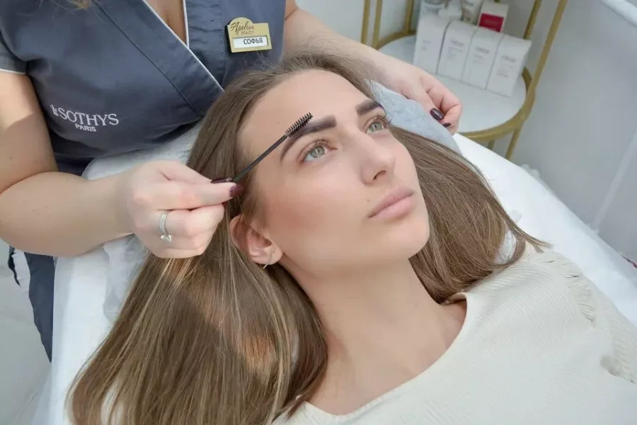 Салон красоты Apelsin beauty в Владивостоке: Косметология, Шугаринг, Маникюр , Педикюр, Брови и ресницы,