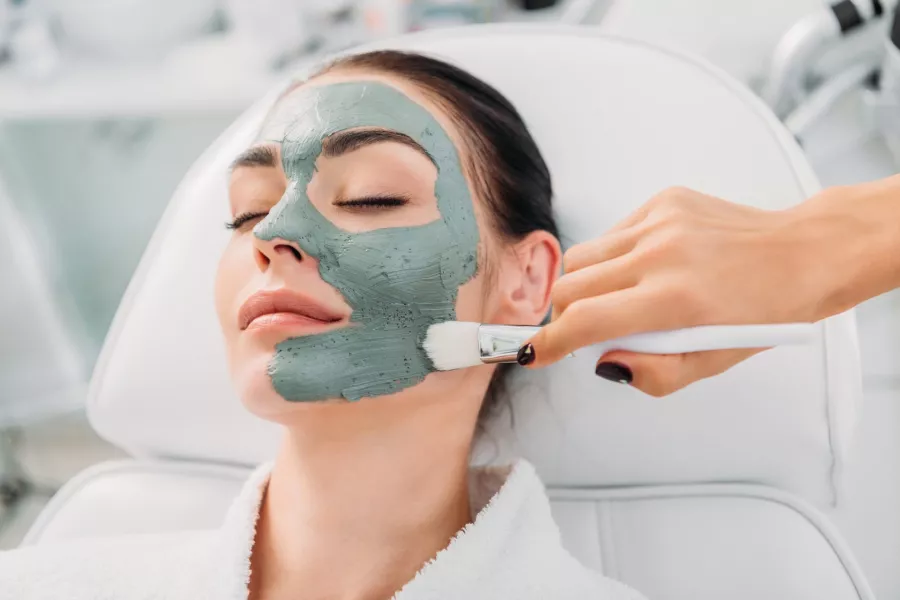 Салон красоты Holistic Beauty в Владивостоке: Косметология, Солярий, Массажный салон, Парикмахерская, Барбершоп,