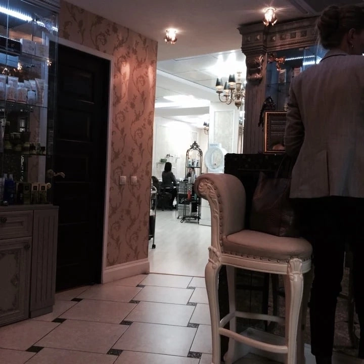 Салон красоты Holistic Beauty в Владивостоке: Косметология, Солярий, Массажный салон, Парикмахерская, Барбершоп,