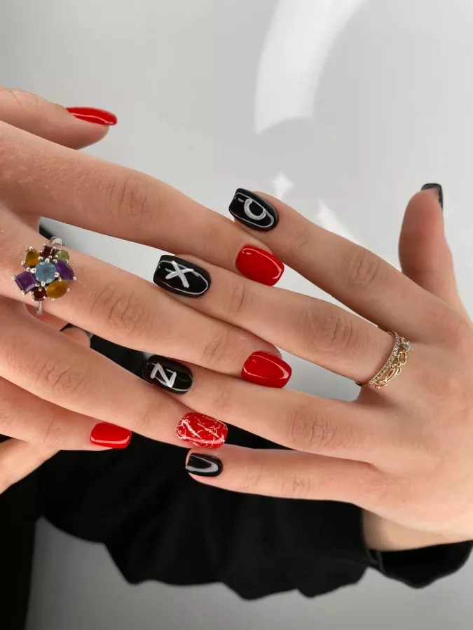Салон красоты Liberty Studio в Владивостоке: Маникюр, Педикюр, Ресницы, Manicure, Eyelashes,