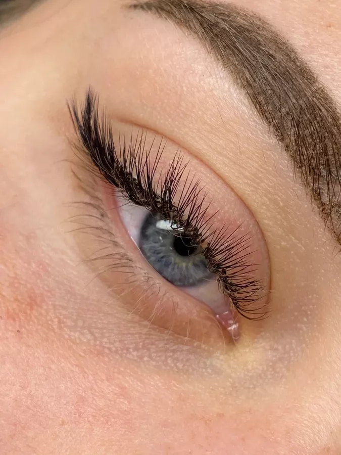Салон красоты Liberty Studio в Владивостоке: Маникюр, Педикюр, Ресницы, Manicure, Eyelashes,
