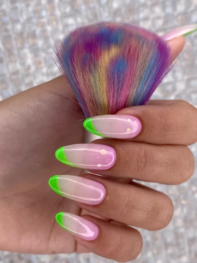 Салон красоты Liberty Studio в Владивостоке: Маникюр, Педикюр, Ресницы, Manicure, Eyelashes,