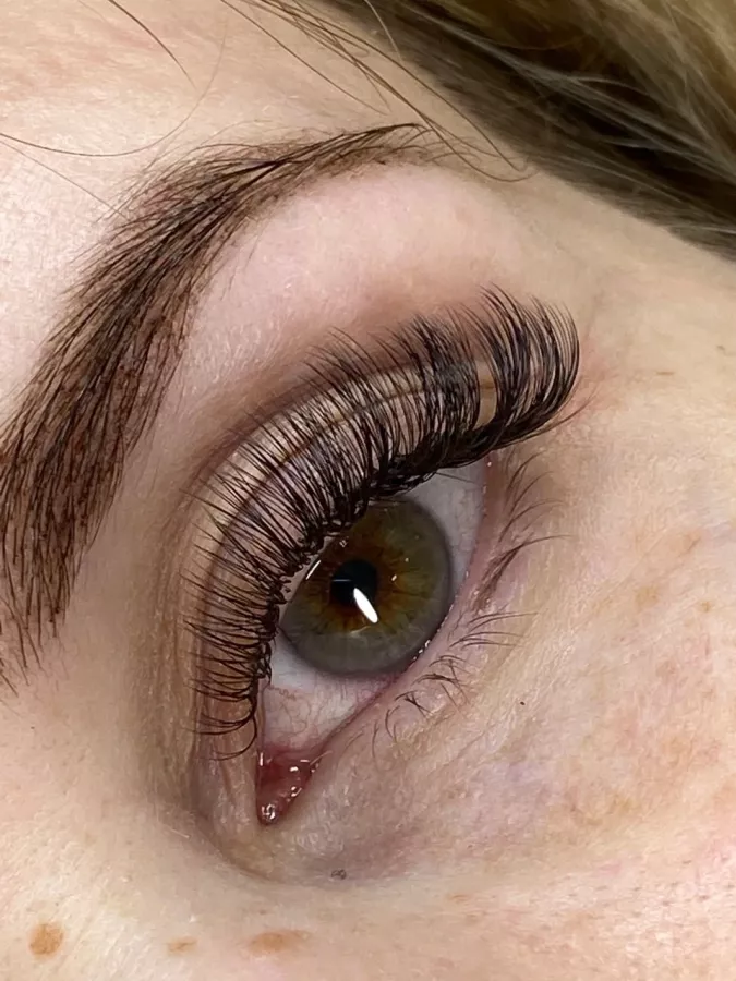 Салон красоты Liberty Studio в Владивостоке: Маникюр, Педикюр, Ресницы, Manicure, Eyelashes,