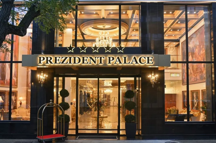 Prezident Palace Belgrade в Белграде: Отель, Бассейн, Ресторан, Шведский стол,