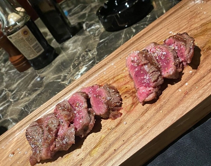 Tomahawk в Белграде: Ресторан, Стейк, Стейкхаус, Мясо, Вкусно,