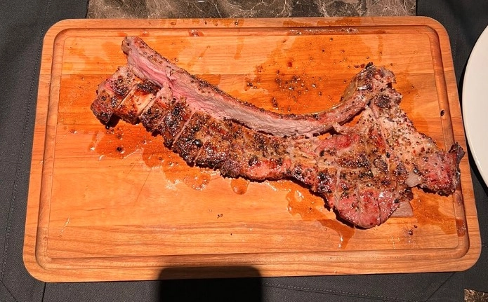 Tomahawk в Белграде: Ресторан, Стейк, Стейкхаус, Мясо, Вкусно,