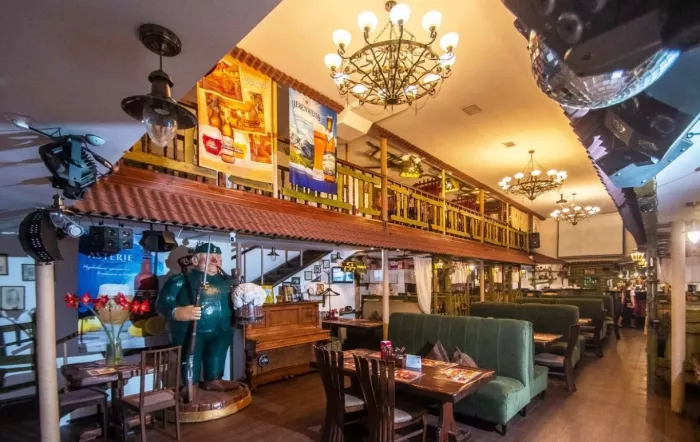 Пивной чешский ресторан Черновар  в  Казани