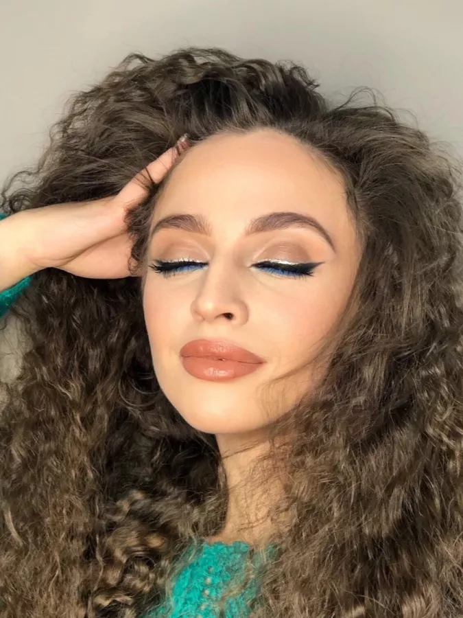 Салон красоты Ottenki Beauty Space в Владивостоке: Ногтевая студия, Обучение, Макияж, Косметология,