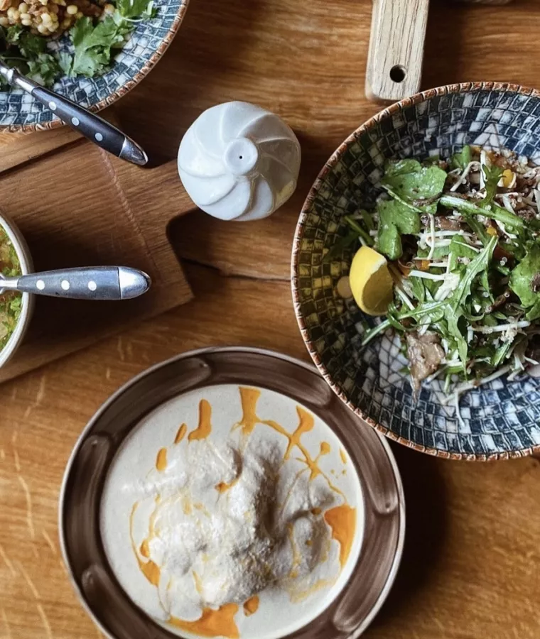Кафе грузинской кухни Гостидзе в Сочи: Грузинская кухня, Хинкали, Бургеры, Стейки , Европейская кухня,