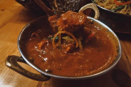 Ресторан Bollywood Tadka в Бохоль: Бар, Еда, Ресторан,