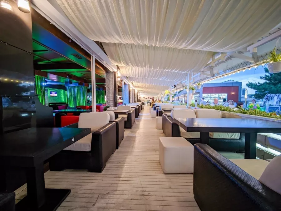 Ресторан Lounge Beach в Анапе: Живая музыка , Караоке, Банкеты,