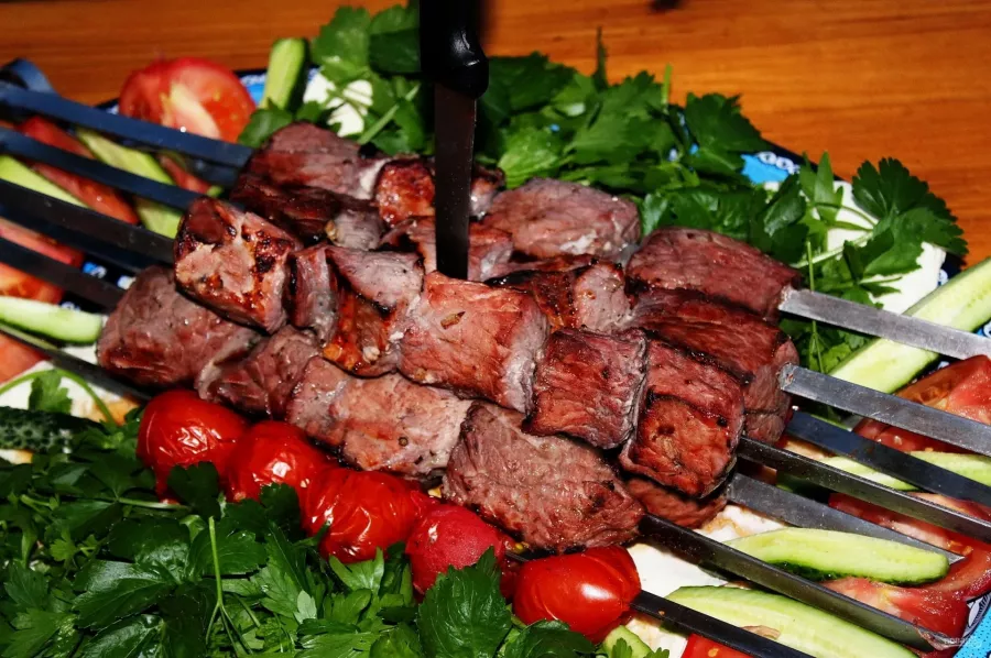 Кафе Три Печи в Анапе: Узбекская кухня, Восточная кухня, Кофе с собой, Доставка, Шашлычная, Итальянская кухня,