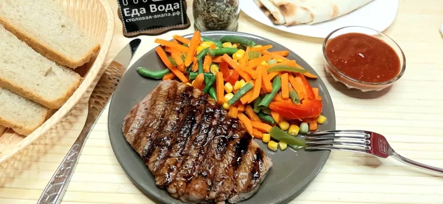Кафе Еда-Вода в Анапе: Китайская кухня, Детское меню, Спортивные трансляции, Летняя терраса, Проведение банкетов, Доставка,