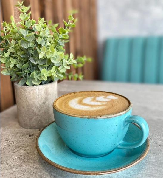 Кофейня Cofferencia в Краснодаре: Паста , Поке, Салаты , Боулы, Можно с собакой, Английский завтрак,
