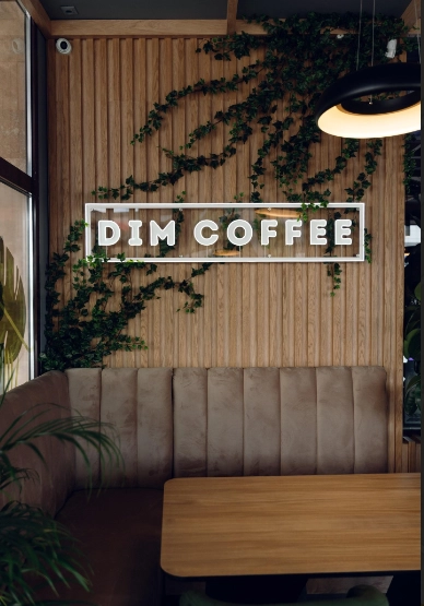 Кофейня Dim coffee в Краснодаре: Детская комната , Мастер классы для детей, Аниматоры, Летняя терраса , Винная карта, Проведение банкетов,
