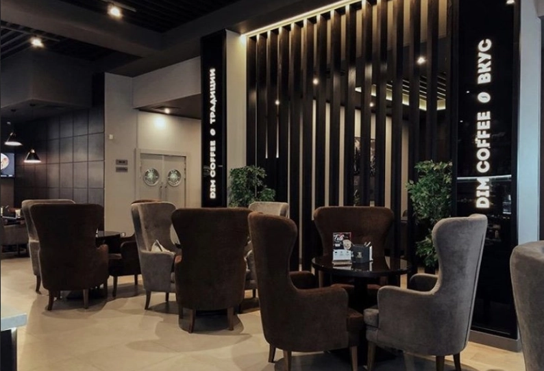 Кофейня Dim coffee в Краснодаре: Детская комната , Мастер классы для детей, Аниматоры, Летняя терраса , Винная карта, Проведение банкетов,