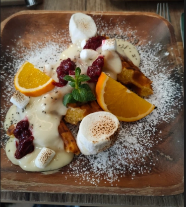 Кофейня Latte bar в Краснодаре: Хот- доги , Картофель-фри, Бельгийские вафли , Детское меню, Летняя терраса,