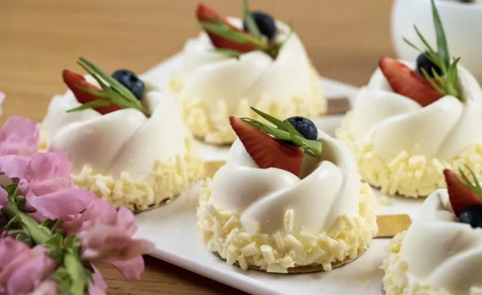 Кафе-кондитерская "Theo Cafe".