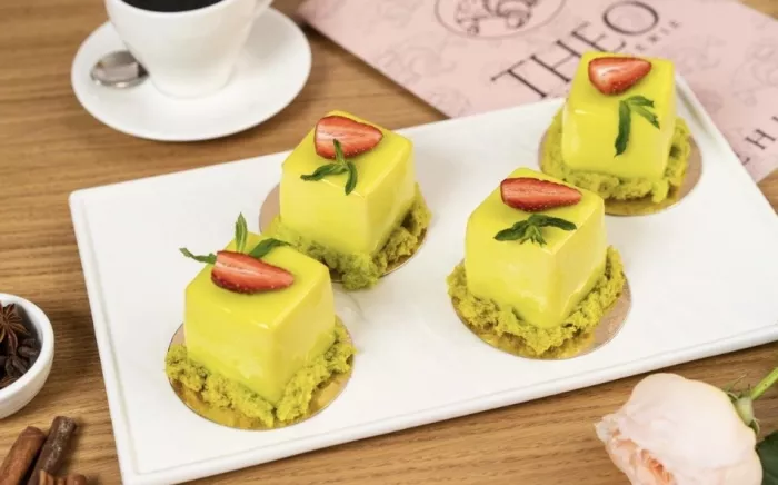 Кафе-кондитерская "Theo Cafe".