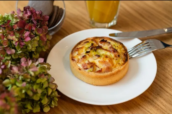 Кафе-кондитерская "Theo Cafe".