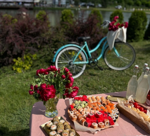 Ресторан ПРОСУШИ на Красной в Краснодаре: Азиатская кухня, Японская кухня, Европейская кухня, Детское меню, Винная карта,