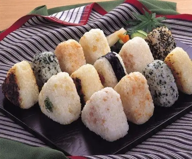 Ресторан СушиВесла на Красной в Краснодаре: Паназиатская кухня, Японская кухня, Онигири , Супы , Десерты , Салаты ,