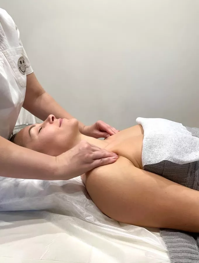 Салон массажа Body Time в Владивостоке: Массаж, Антицеллюлитный массаж, Ручной массаж, Sports massage, Classic massage,