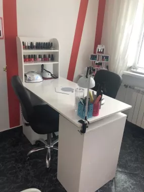 Салон-парикмахерская "София".