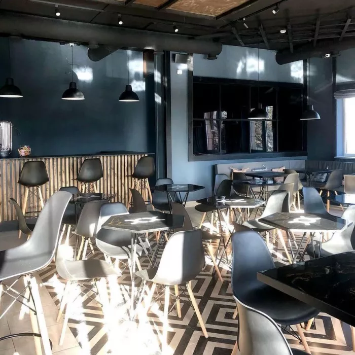 "Антикафе Холостяки и Холостячки".