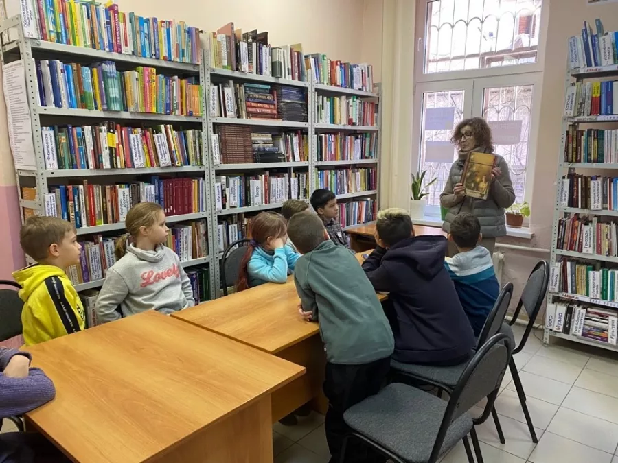 Библиотека им. Шукшина В.М. в Ростове-на-Дону: Библиотека, Читать, Книги, Журналы, Чтение, Book,