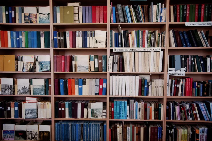 Библиотека имени А. Серафимовича в Ростове-на-Дону: Библиотека, Книги, Журналы, Чтение, Хобби,