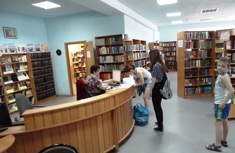 Библиотечно-информационный центр им. А.И. Герцена в Ростове-на-Дону: Библиотека, Читать, Книги, Журналы, Чтение, Book,