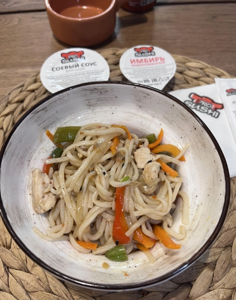 Ресторан ПРОСУШИ на Чекистов в Краснодаре: Еда, Супы, Японская кухня, Пицца, Доставка, Суши, Салаты, Итальянская кухня,