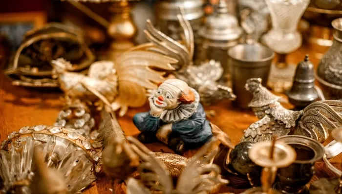 Антикварный магазин "Артмамонт".