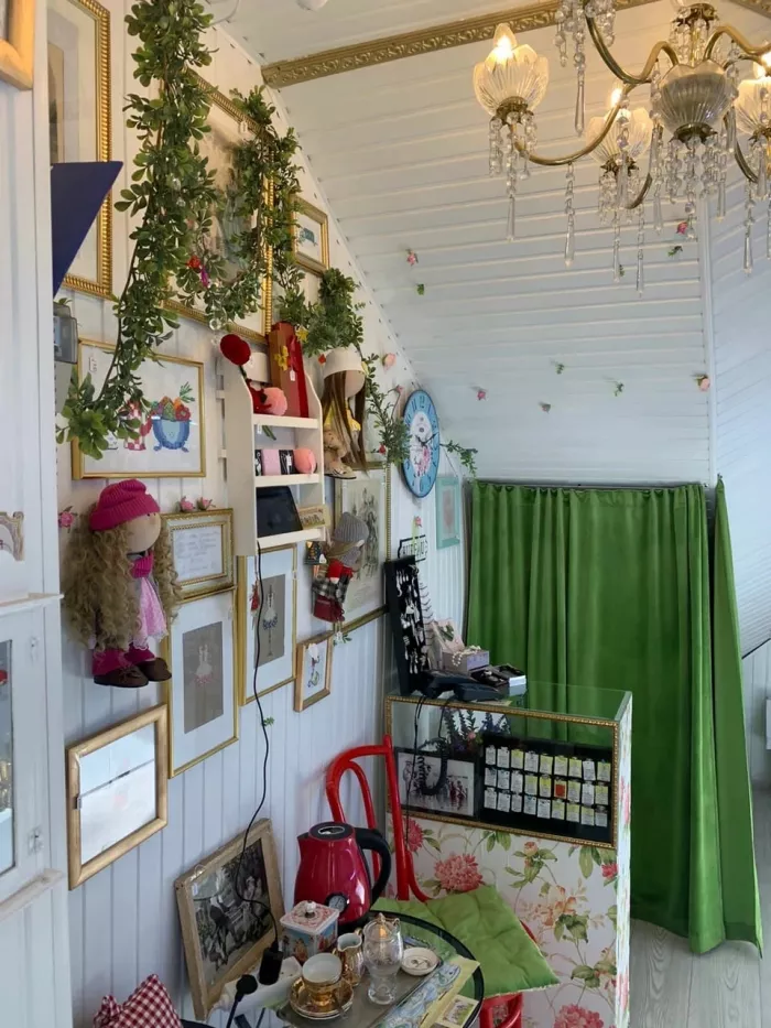 Антикварный магазин "Ницца".