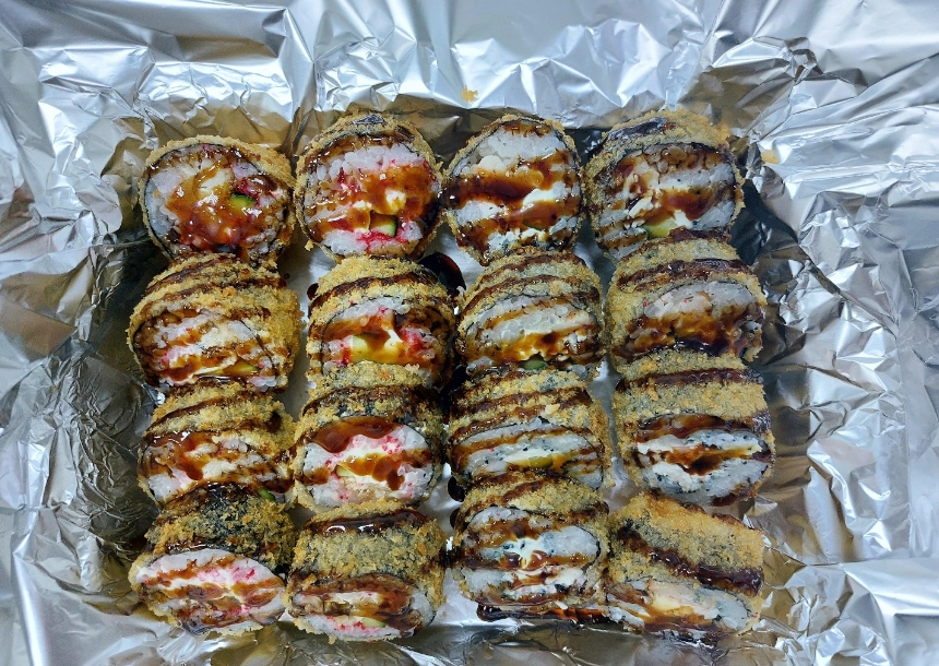 Кафе Суши Токио в Краснодаре: Пицца , Супы, Бургеры, Японская кухня, Можно с собакой, Заказ навынос,