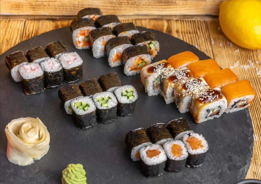 Суши-бар Rooooolls в Краснодаре: Китайская кухня, Салаты , Суши , Доставка, Супы, Пицца, Заказ навынос,