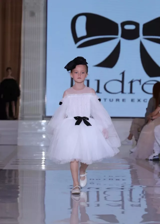 Модельное агентство Ml kids studio в Сочи: Дефиле, Хореография, Фотосъемка , Подиум, Runway,