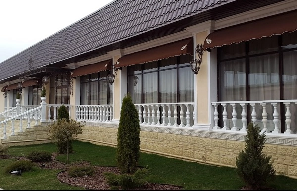 Ресторан GRAND TERRAZZA в Майкопе: Тематические Вечеринки, Барная Зона, Семейные Торжества, Корпоративные Мероприятия, VIP-Зона, Живая музыка,